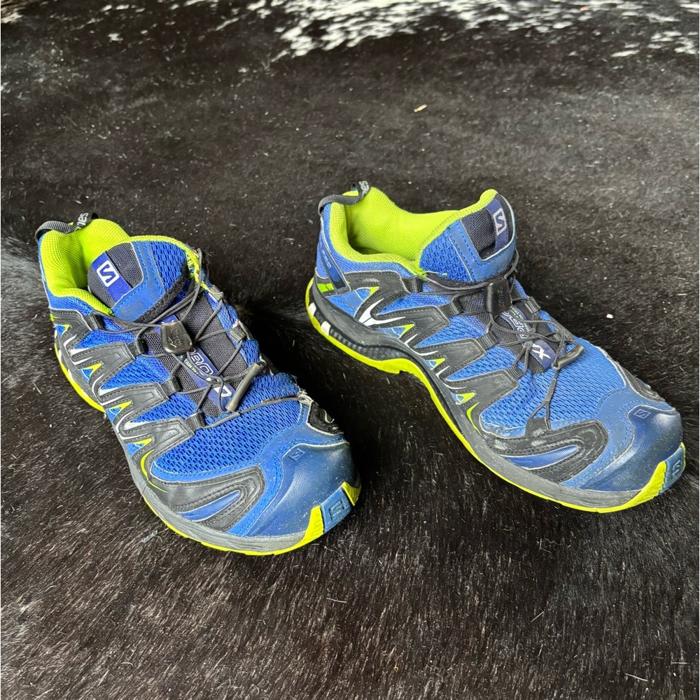 Salomon Blue and Green Trail Running Shoes size 8.5